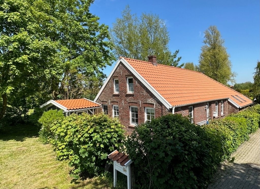 Foto 1 Ferienhaus Ostfriesland Carolinensiel-Harlesiel Landhaus up Diek buchen