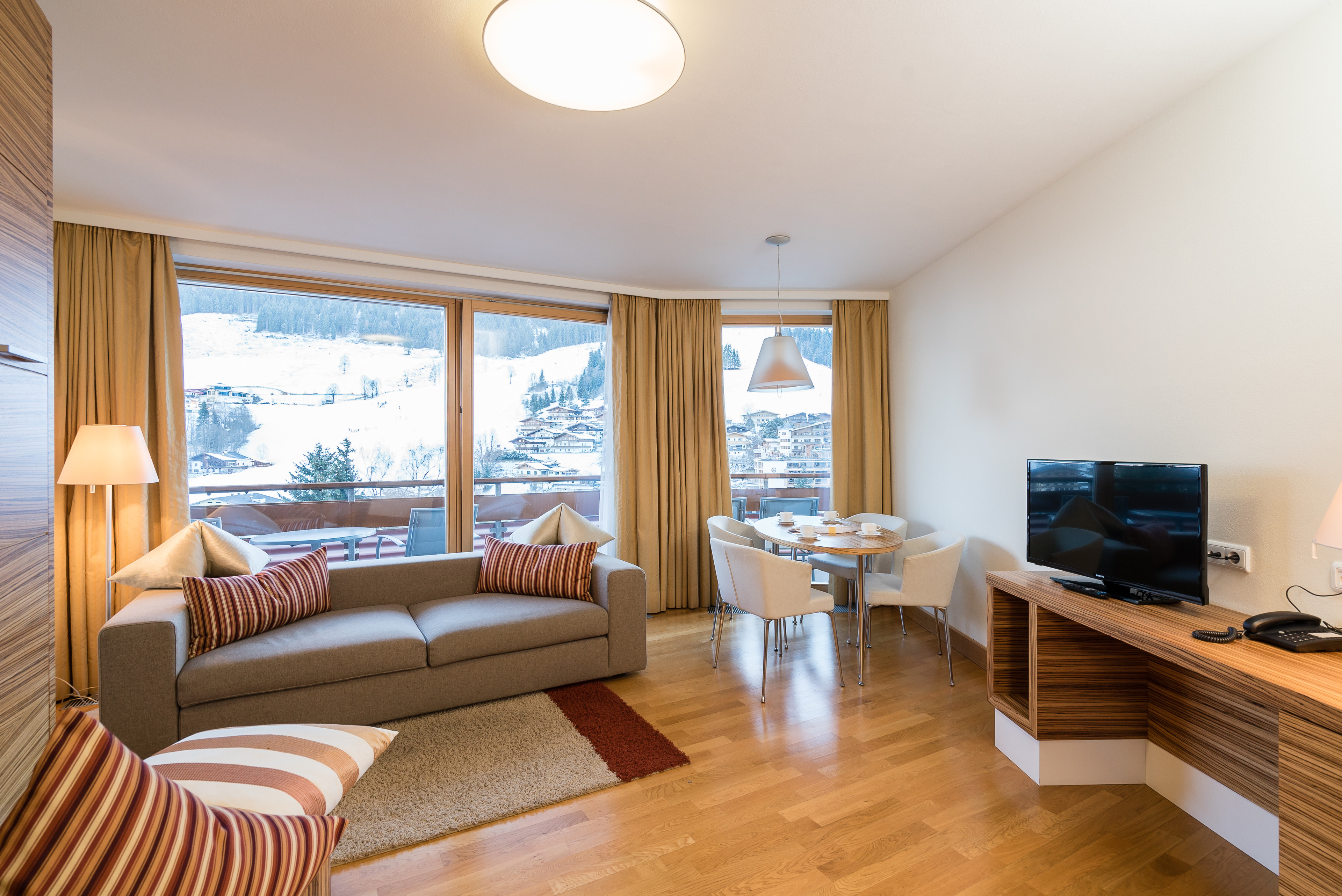 Adler Resort - 2 Raum Suite Design Ferienwohnung  Saalbach Hinterglemm