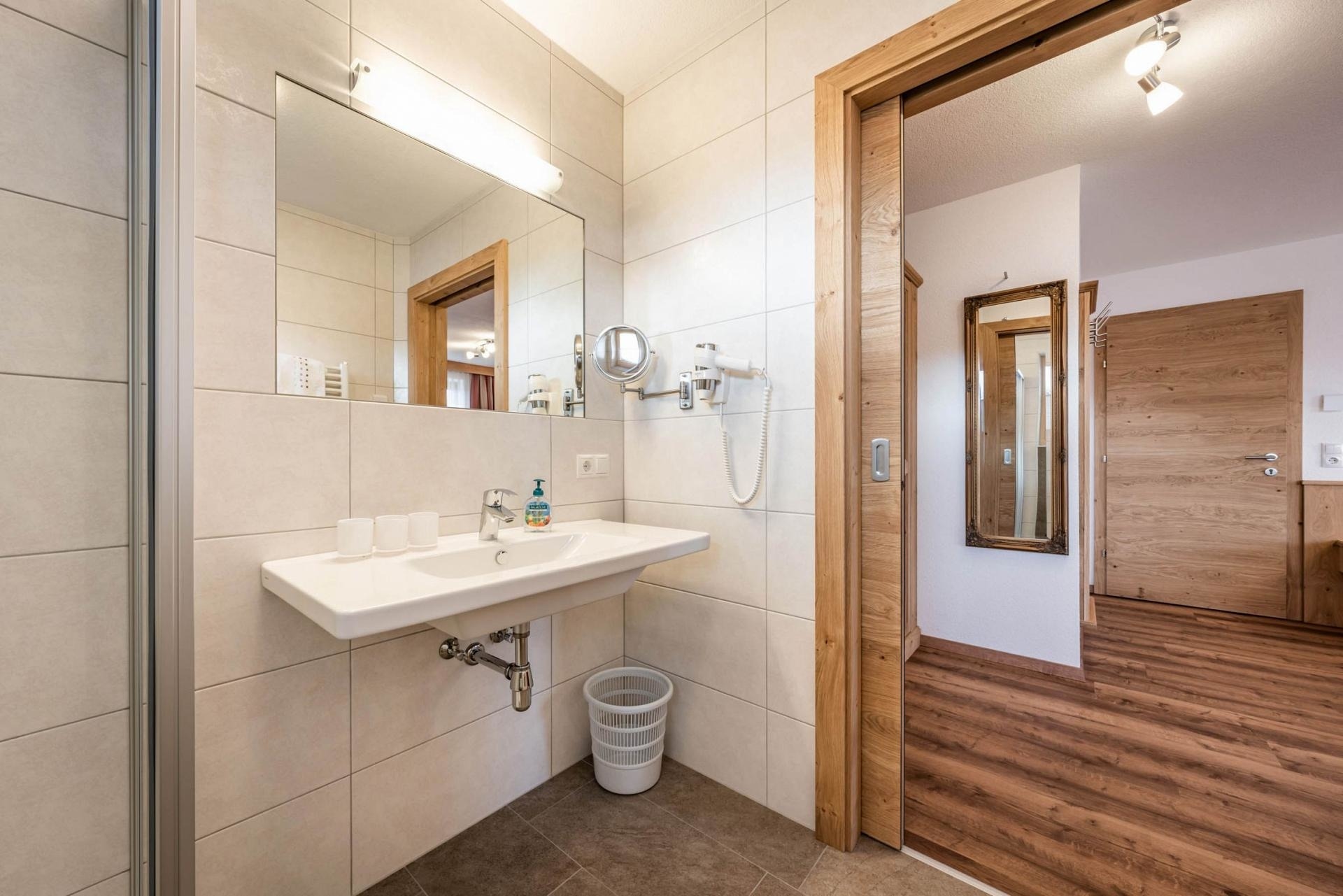 Ferienappartement  Turmsuite (RIEZ104 — Foto 16