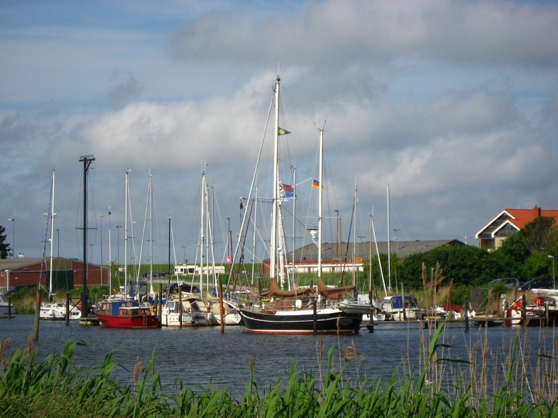 Foto 12 Ferienhaus Ostfriesland Carolinensiel Grietje II (blaues Haus rechts) (Objekt 92326) suchen