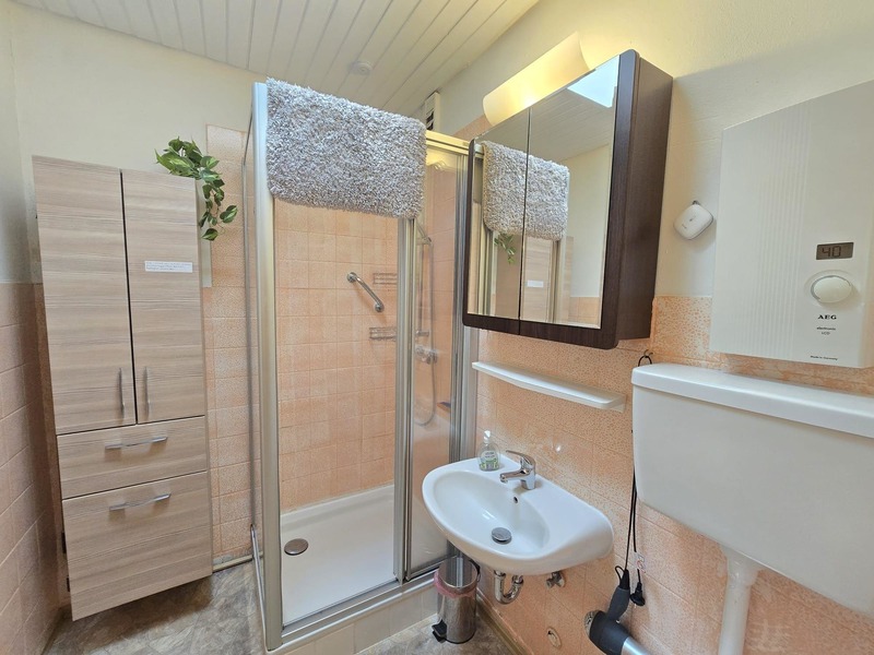 Foto 14 Ferienhaus Ostfriesland Norddeich & Umgebung Ferienhaus Lüttje Uttiet mit eingezäunten Garten (Objekt 75788) Urlaub