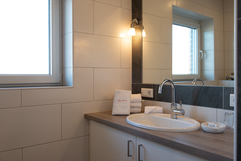 Foto 7 Ferienwohnung Ostfriesland Norddeich & Umgebung Mole links (Objekt 92450) suchen