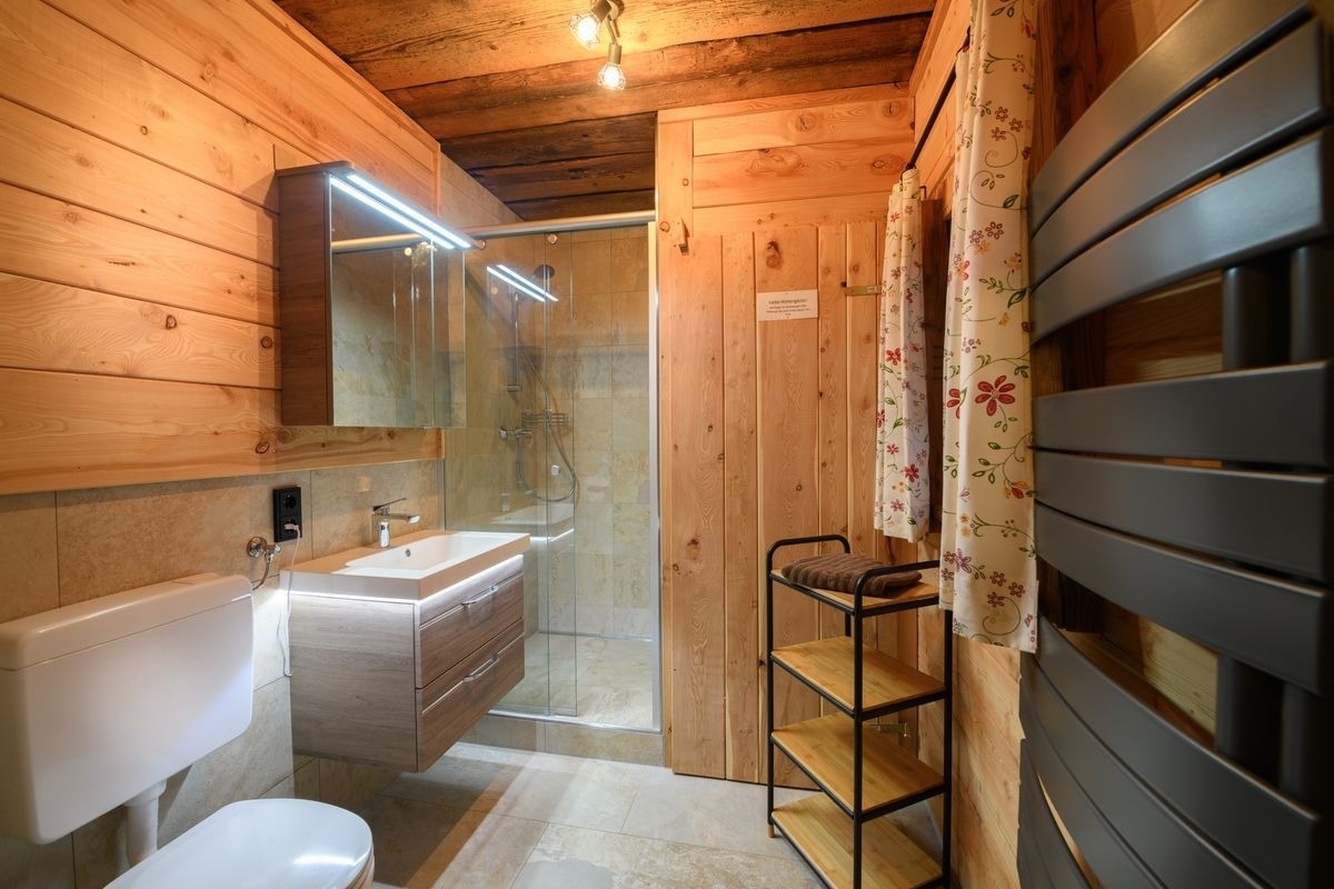 Hungarhub Hütte – Bild 12