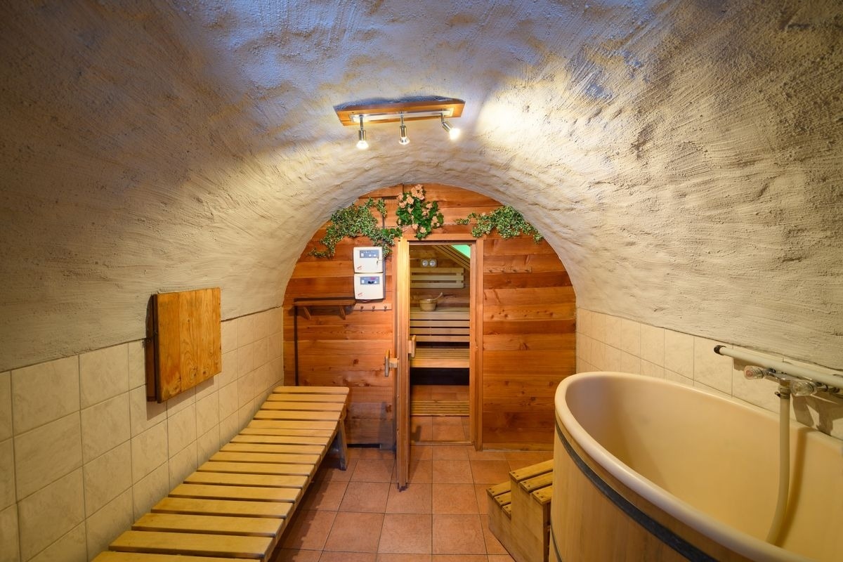 Hungarhub Hütte – Bild 14