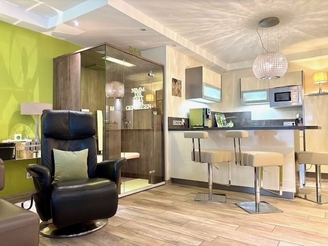 Luxus-Ferienwohnung mit Infrarot-Sauna, Massagesessel, Terrasse & Strandnähe in Zingst by FeWo-Plan – Bild 5