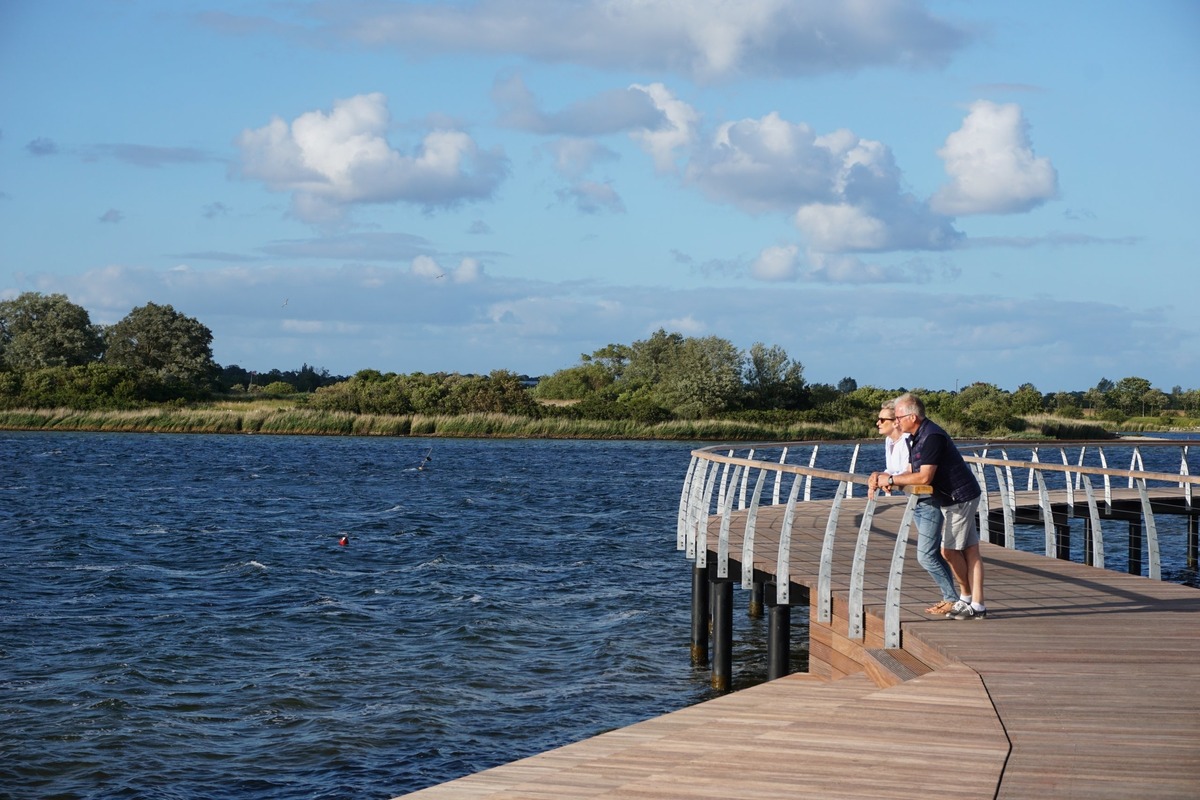 Promenade "Walk of Fehm" am Yachthafen Burgtiefe