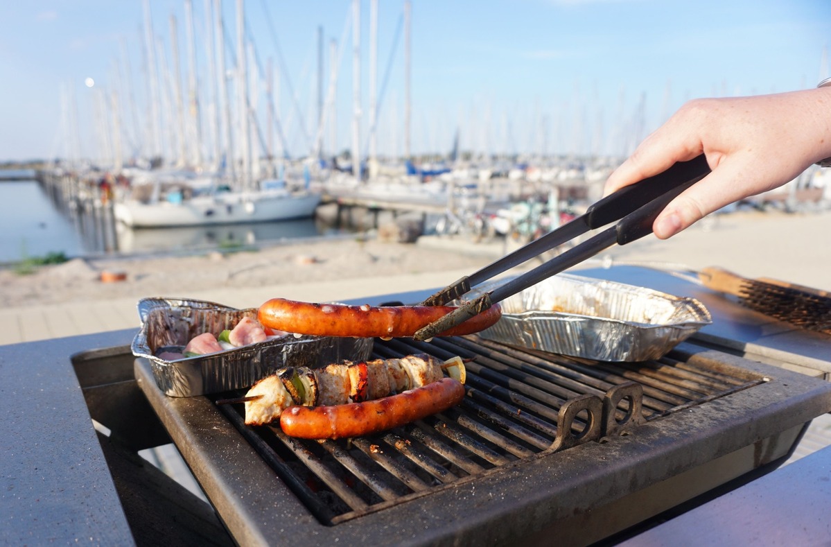 BBQ area at the Yachthafen Burgtiefe on Fehmarn