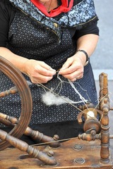 Handarbeiten - Spinnen, H&auml;keln, Stricken...