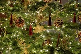 Bastelspa&szlig; f&uuml;r den Tannenbaum - Weihnachtskugeln selbst gestalten in der Stadtb&uuml;cherei Oldenburg in Holstein